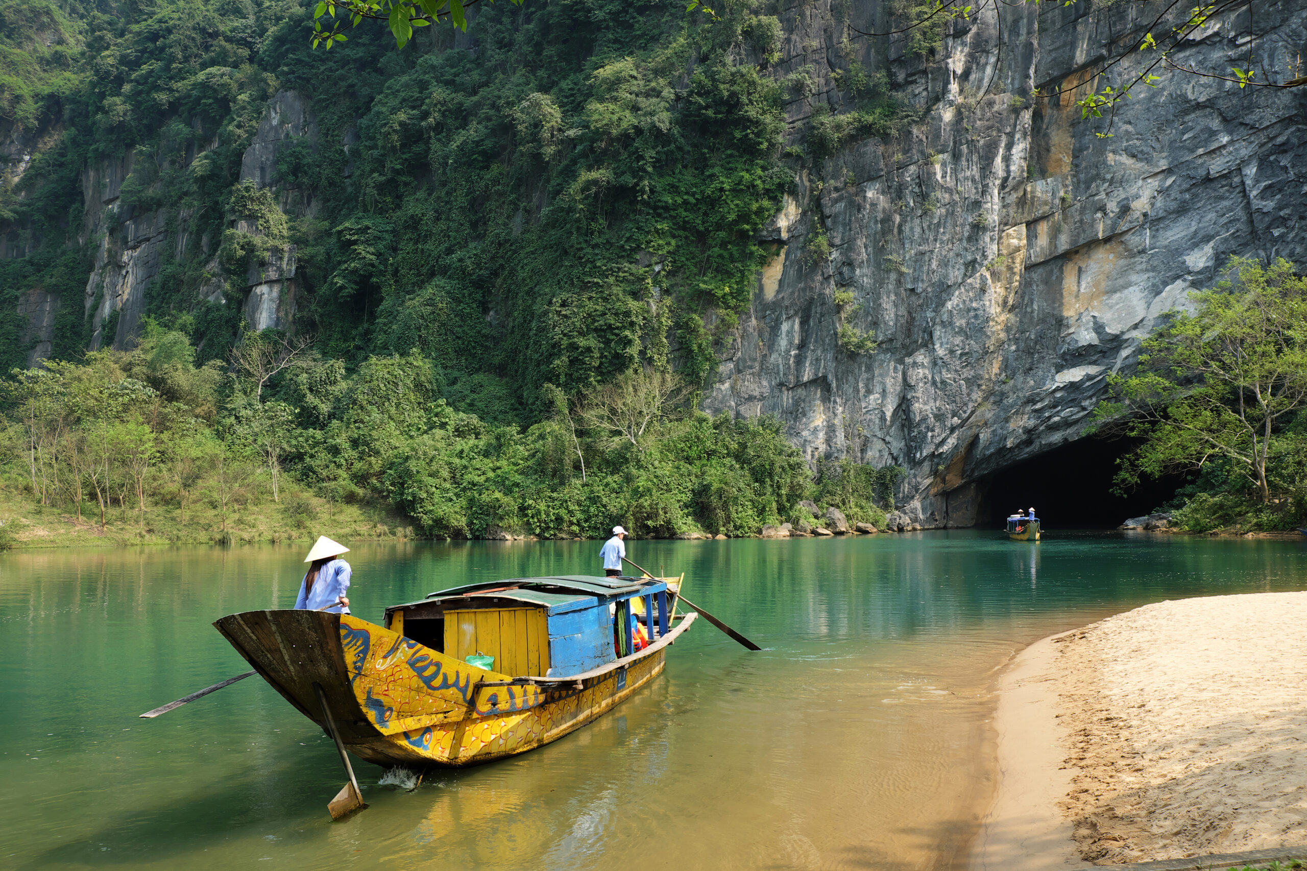 Quang Binh cave